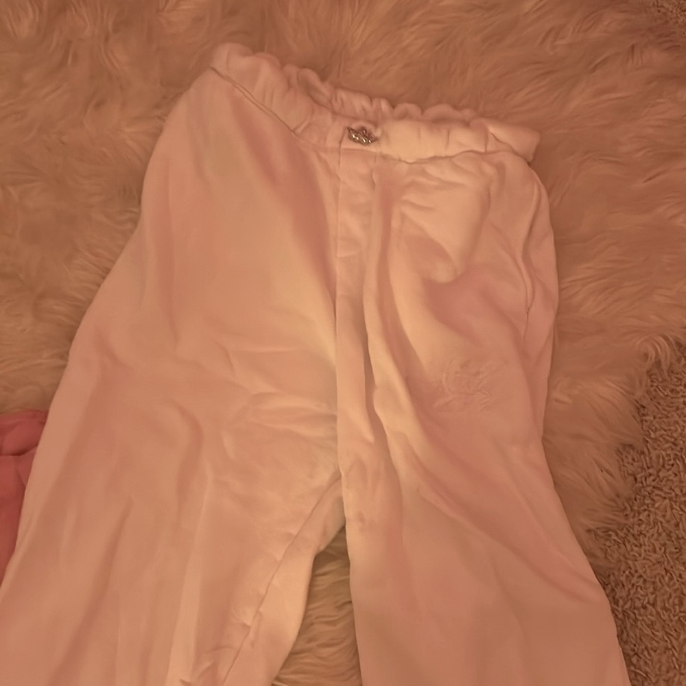 Boys lie white sweats